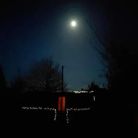 Hidden Hearts & Hottub * רוסקראה