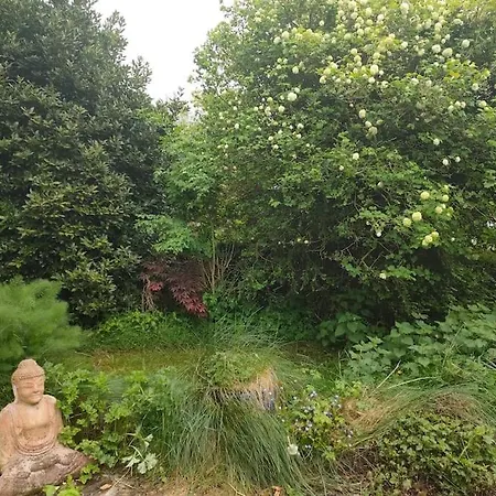 Hidden Hearts & Hottub Apartmán