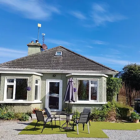 Hidden Hearts & Hottub Apartmán Roscrea