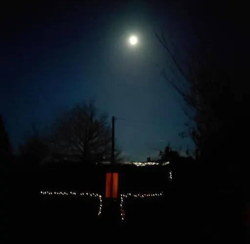 Hidden Hearts & Hottub * Роскрей